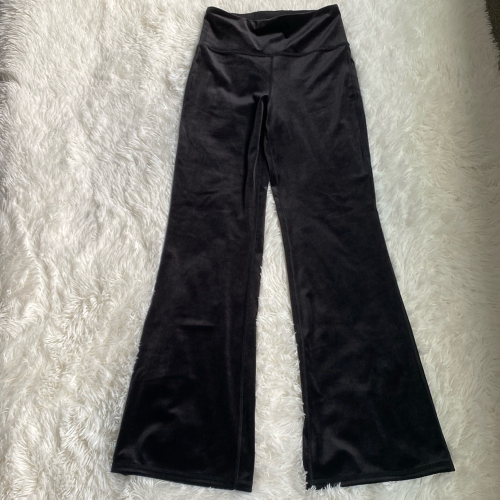 Athleta Elation velvet flare pants size small.  Black.